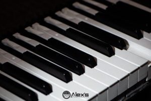 Yamaha Clavinova with Sticking Keys: What's Going On? DSC_4718