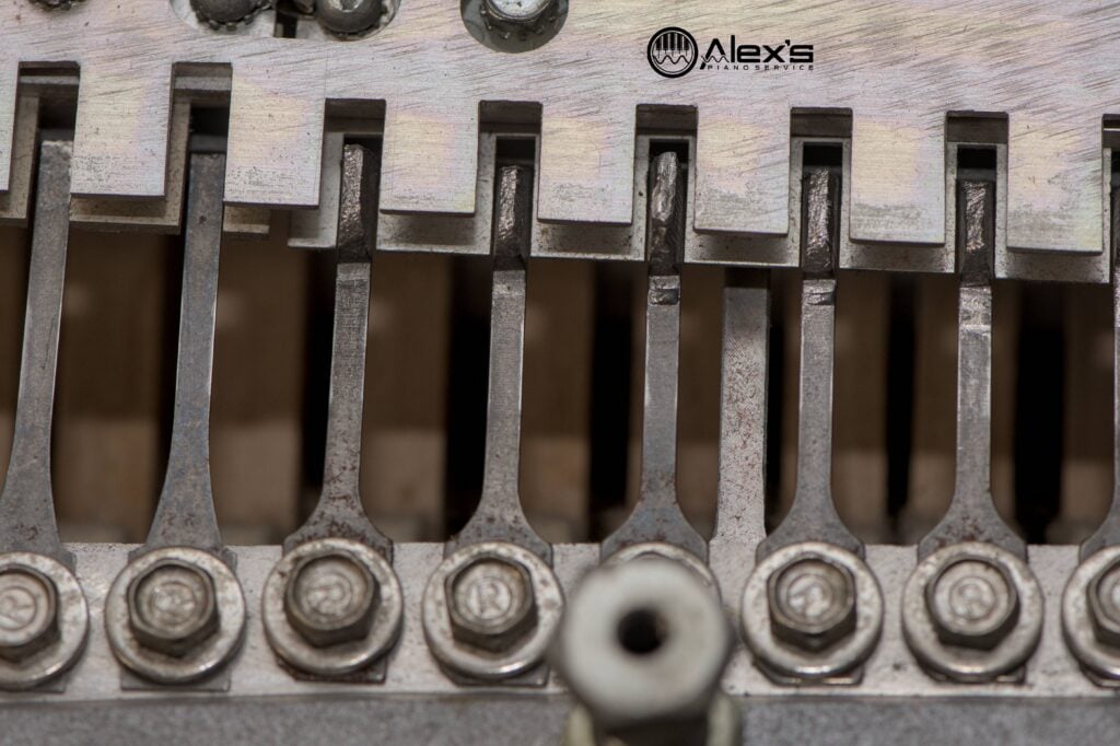 Closeup of reeds in Wurlitzer 200A